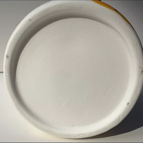 Brand New! 3D Red Lips & Daisy Ceramic Vase -Pucker Up Kiss Decor 💋 - Picture 10 of 10